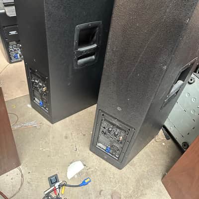 QSC KW153 3-Way 1000-Watt 15" Active Loudspeaker 2010s - Black image 4