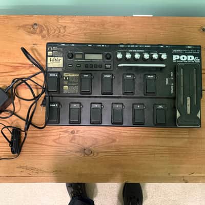 Line 6 POD xt Live Multi-Effect and Amp Modeler 2004 - 2007 - Black image 5