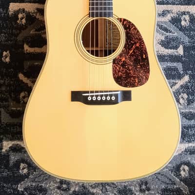 Martin Limited Edition D-28 GE Golden Era 2002 - Adirondack Top Brazilian Rosewood back and sides - Natural image 1