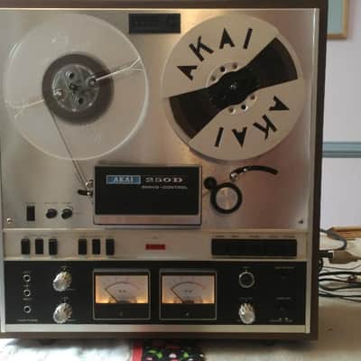 Akai 250D reel to reel deck in excellent condition serviced - 1970's image 1