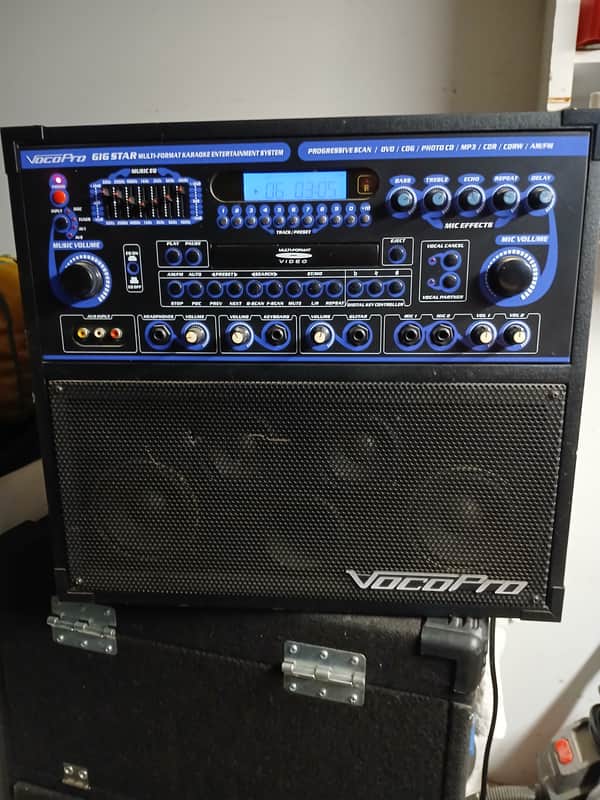 VocoPro Gig Star Multi-Format Karaoke system 2015 - Black image 1