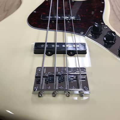 Tagima Bass Woodstock Series TW-73 image 3