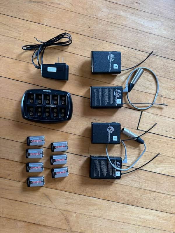 2x Lectrosonics Lma (Block 21) + UCR100 Wireless Transmitter and Receiver sets w/ Batteries and Charger image 1