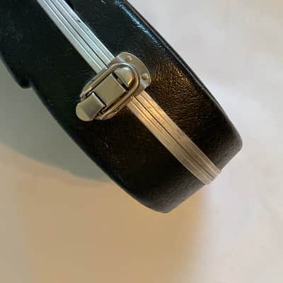 1990's Fender Red Label Molded Hardshell Stratocaster Telecaster Guitar Case No Key (Damaged Feet) image 17