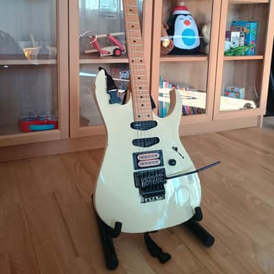 Ibanez RG560 with Maple Fretboard image 2