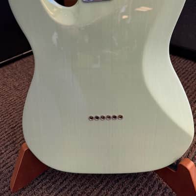 Fender AMERICAN ULTRA LUXE TELECASTER® 2024 - Transparent Surf Green image 8