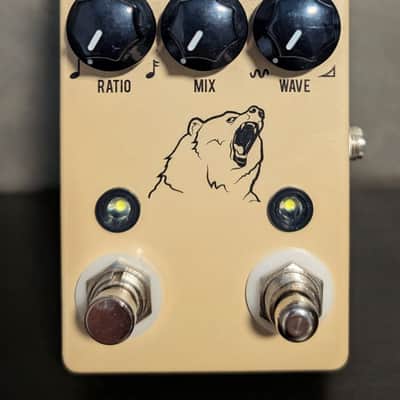 ★価格応相談★ JHS Pedals Kodiak トレモロ Amazon.com: JHS Kodiak Tremolo with Tap Tempo Guitar Effects Pedal