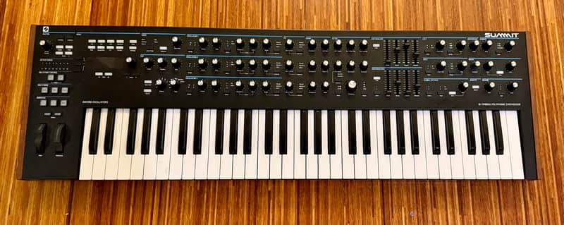 Novation Summit 61-Key 16-Voice Synthesizer 2019 - Present - Black image 1