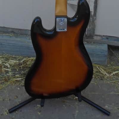 2023 Fender Gold Foil Jazz Bass - 2-Tone Sunburst - w/Bag - Jbass - 014-0711-303 image 5
