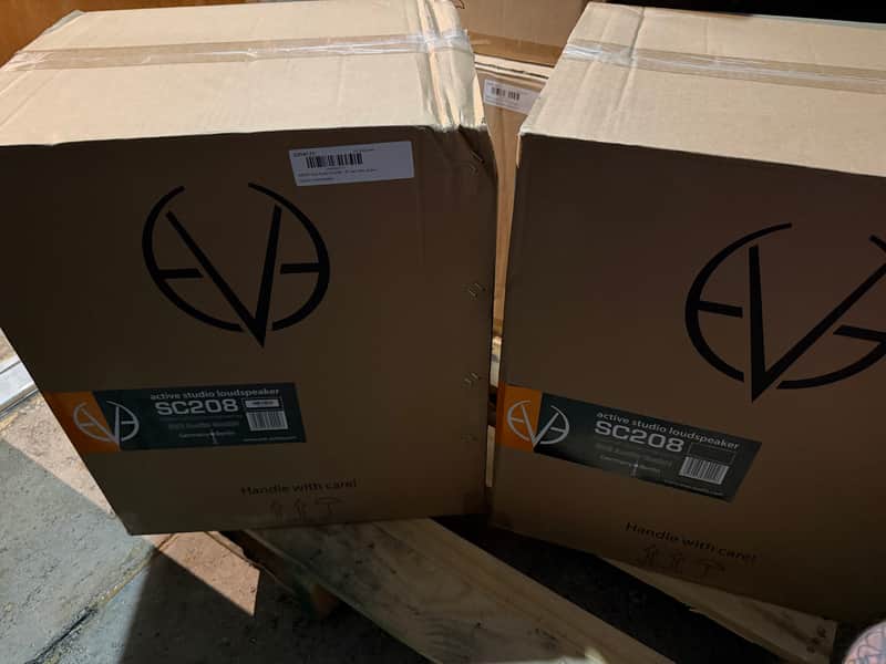 Eve Audio SC208 8" Active Studio Monitor - Pair 2012 - Present - Black image 1