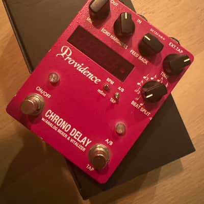 Providence Chrono Delay 2010s - Pink image 1
