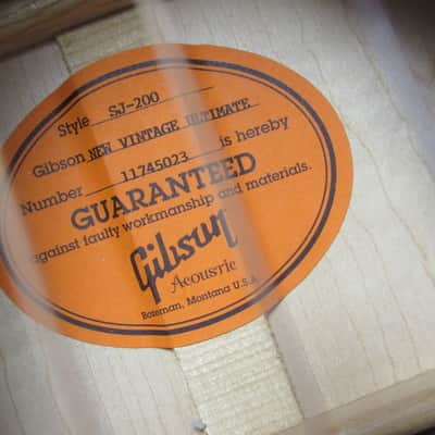 2015-16 Gibson Custom Shop LIMITED SJ 200 New Vintage Ultimate 1 OF 30 Acoustic / Electric Guitar With Case, COA And Candy image 2