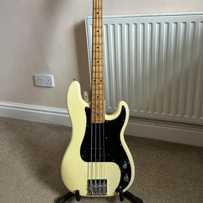 Fender Precision 1978 - White Bild 1