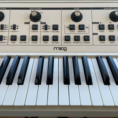 Moog Little Phatty Stage II Limited White Edition 2010 image 3