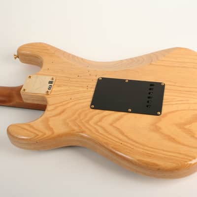 Fender Custom Shop Limited Edition Custom '62 Stratocaster Journeyman Relic with Closet Classic Gold Hardware 3A Rosewood Fingerboard Aged Natural CZ581418 image 10