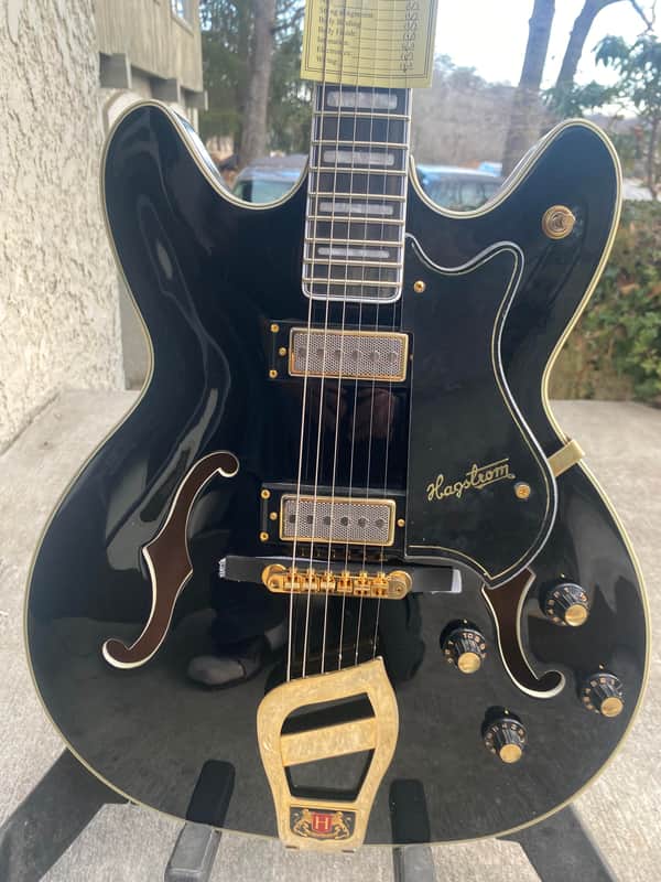 Hagstrom '67 Viking II 2023 - Present - Black Gloss image 1