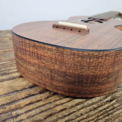 Martin 0XK Concert Ukulele - Natural image 8