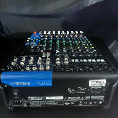 Yamaha MG12XU 12-Channel Analog Mixer 2016 - Present - Black image 3