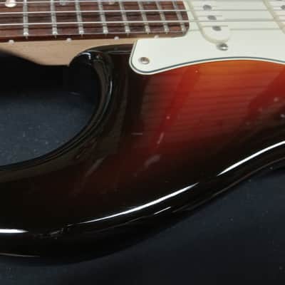 Fender American Deluxe Stratocaster HSS with Rosewood Fretboard in 3-Color Sunburst (2007) image 18