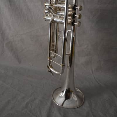 Trompeta Sib Bach Stradivarius 37 Corporation en muy buen estado image 14