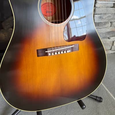 2025 Gibson Custom Shop Historic 1942 Banner J-45 - MINT image 2