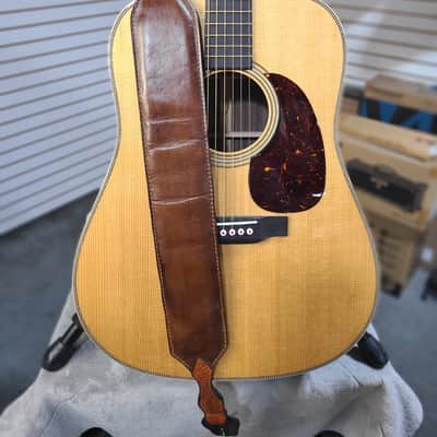 The Saddleback -  Handcrafted Full-Grain Leather Guitar Strap image 5