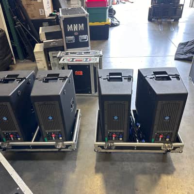 JBL VRX932LAP 12" 2-Way Powered Compact Line Array Speaker  - Pair with Road Case image 6