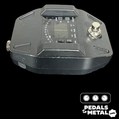 Shure GLXD6+ Wireless Guitar Pedal Receiver(with two additional 1/4 attachments and power cord) - Present - Black  X13008 image 3