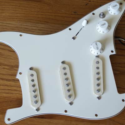 D. Allen Classic Series John Mayer 60's RockNBlues Loaded Vintage White Pick Guard image 2