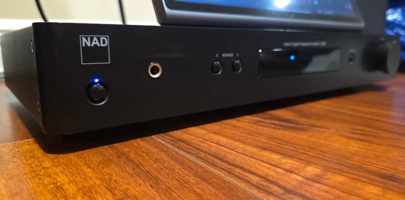 NAD C 338 Hybrid Digital Integrated Amplifier Bluetooth, Wi-Fi & Chromecast
