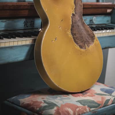 Florida 335 Double-Cut Hollowbody Relic in TV Yellow image 5