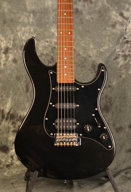 Yamaha EG-112c2 Metallic Black HSS Strat Style Electric Guitar w