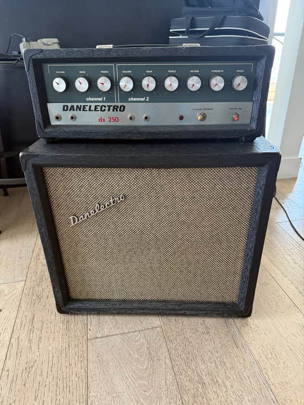 1968 Danelectro Dx 250 Guitar Amp Reverb Tremelo Piggy Back 12 Inch Speaker Original Tolex image 1