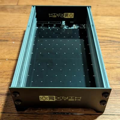Synthrotek 44 HP Powered Case w/ Power Cables image 4