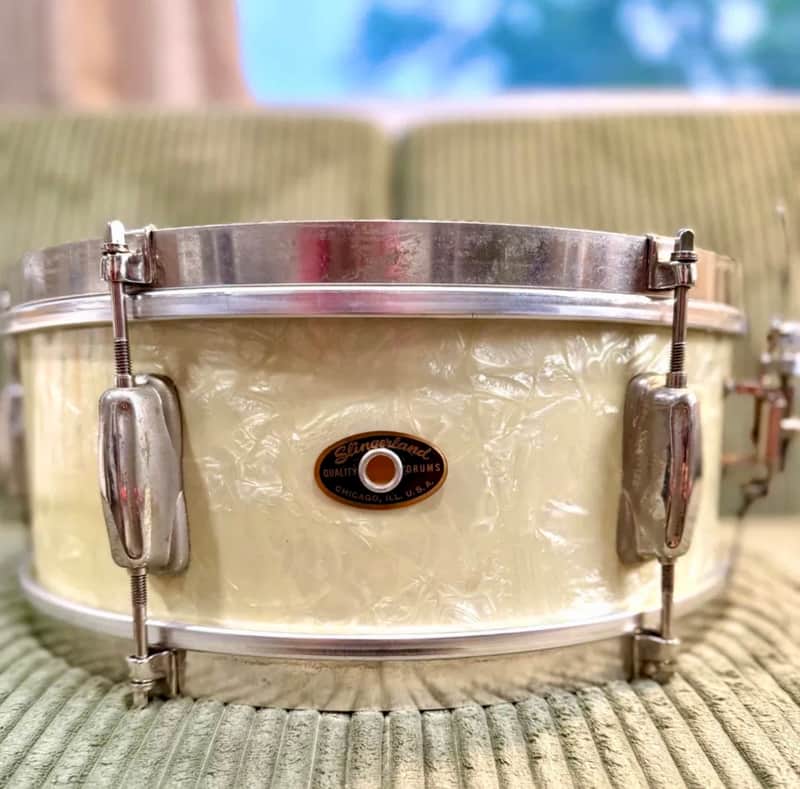 Slingerland Special Student 14x5.5 — 3-Point Strainer, Chicago Badge image 1