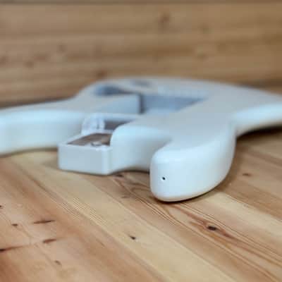 1912g Kohlin Guitars S-Type Roasted Pine replacement body Aged Nitro Relic Vintage olympic white Made in Sweden image 4