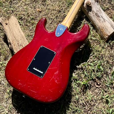 Vintage Fender Stratocaster Guitar 1979-1981 - Crimson Red Transparent image 14