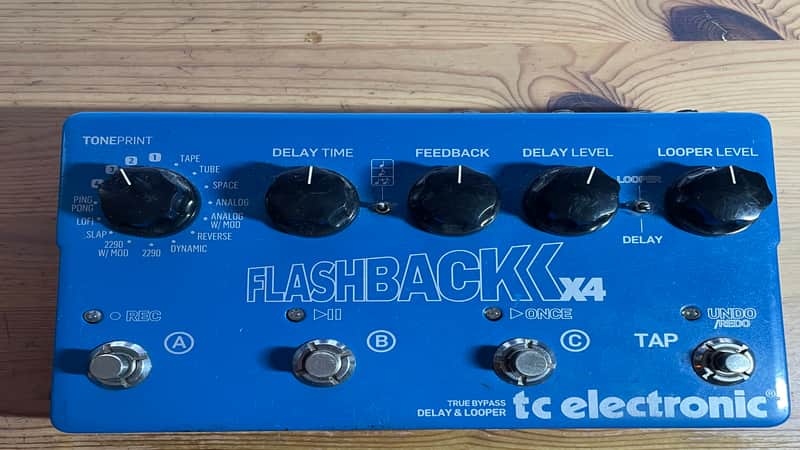 TC Electronic Flashback 2 X4