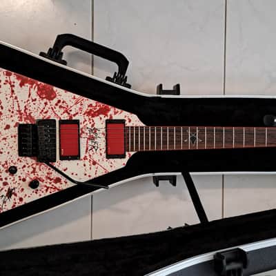 Schecter Signature Gary Holt V-1 FR 2014 2014 - Blood Splatter image 2
