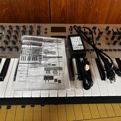 Roland Gaia 2 37-key Virtual Analog Wavetable Synthesizer w/ box image 10