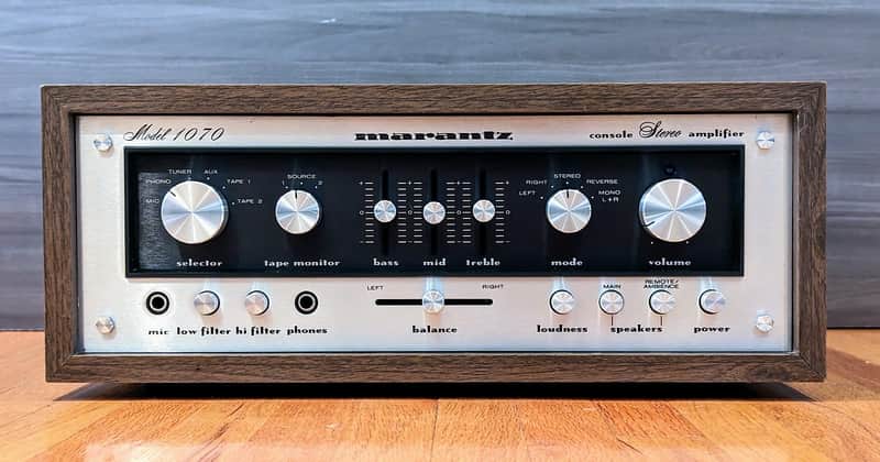 Marantz Model 1070 35-Watt Stereo Solid-State Integrated Amplifier