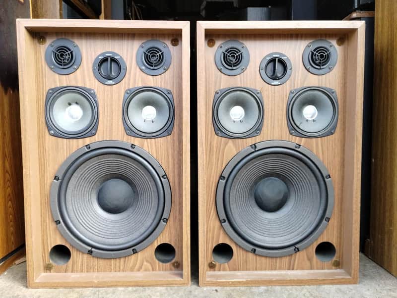 Kenwood KL555D speakers in excellent condition - 1970's | Reverb