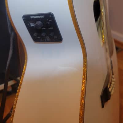 Gretsch G5022CWFE-12 Rancher Falcon Jumbo 12-String Cutaway with Fishman Pickup System 2016 - White image 7