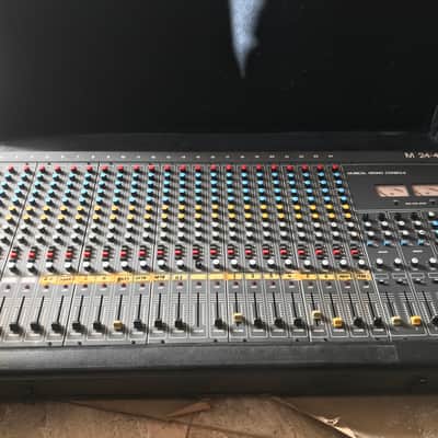 Immagine Tesla M24-4-4 analog mixing console - 2