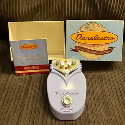 AC Noises AMA v2 Limited Black | Reverb Canada