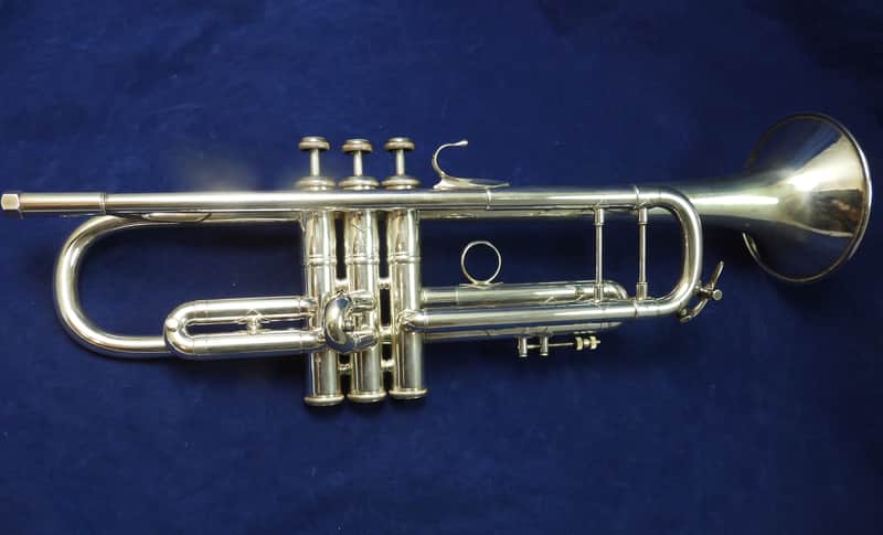 Bach Stradivarius Early Elkhart model 37 Bb trumpet 1968 Silver image 1