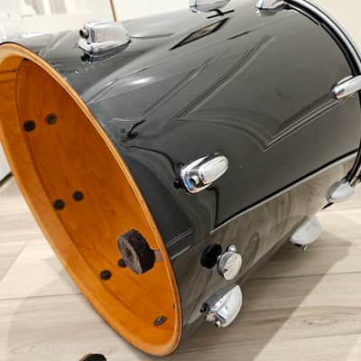 70s Slingerland 16 x 16 Floor Tom Black Wrap 16x16 - Maple outer ply image 6
