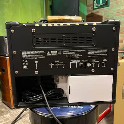 Blackstar HT-5R MKII válvulas para guitarra image 12