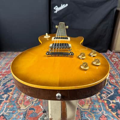 Gibson Les Paul Classic Honeyburst Solid Body - 2006 image 17
