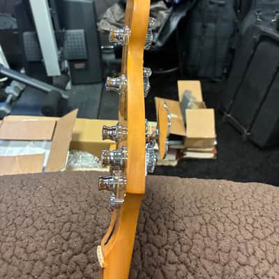 Fender Jazz Player Plus V 2021 - Fiesta Red image 16